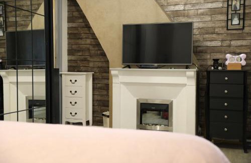 Arques-la-Bataille House | Maison charmante à Arques-la-Bataille avec terrasse et cheminée.