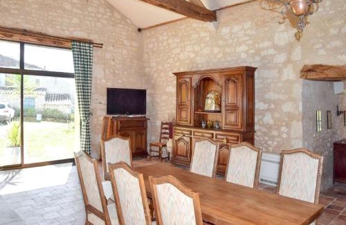 Thenac House | Maison charmante à Monestier avec piscine et jacuzzi