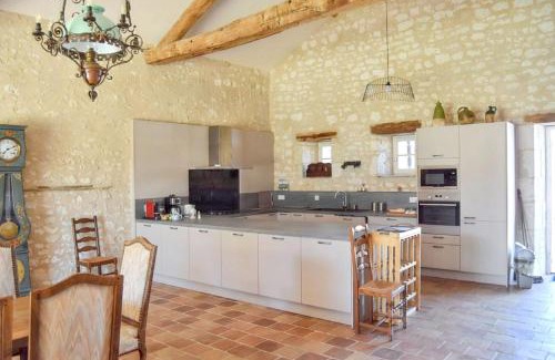 Thenac House | Maison charmante à Monestier avec piscine et jacuzzi