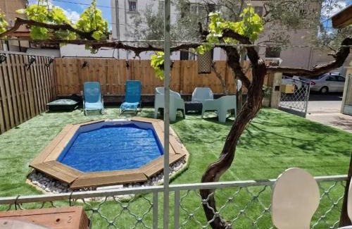 Monteux House | Maison charmante à Monteux avec jardin et équipements complets