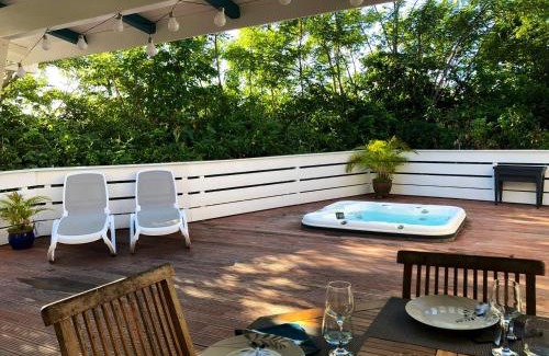 Pointe du Bout House | Maison charmante à Les Trois-Îlets avec jacuzzi