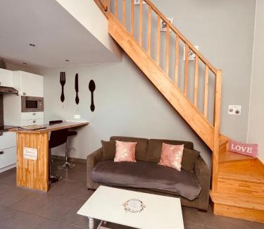 Saint-Lambert-des-Levees House | Maison Chez Marguerite