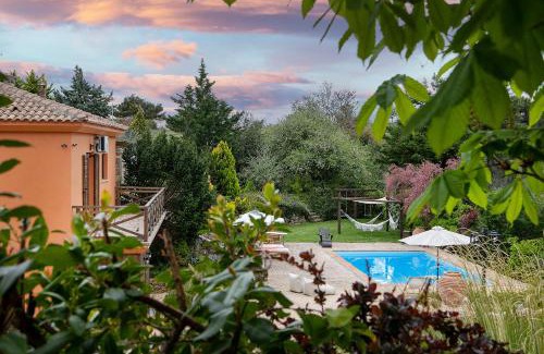 Marathon Villa | Maison Christine Villa