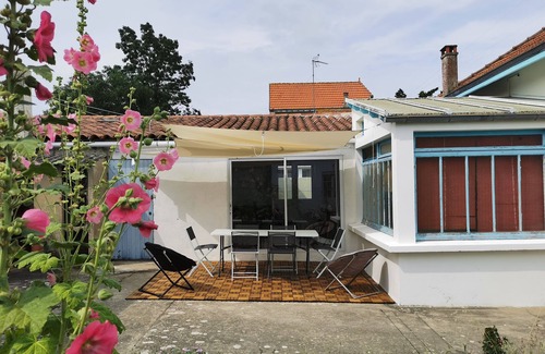 Le Chateau-d'Oleron House | Maison Classée au Cœur du Château Avec Dépendance