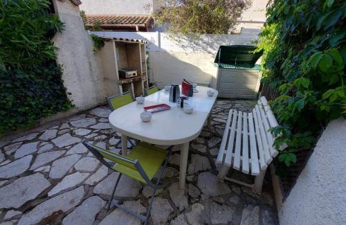 Le Grau-dʼAgde House | Maison climatisée rénovée 2 pièces, 2 cabines avec terrasses à 500m de la plage, parking inclus - FR-1-423-304