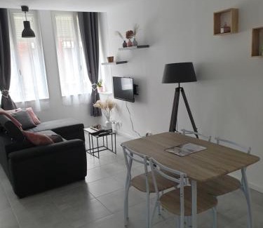 Le Cateau-Cambresis Apartment | Maison complete, jusqu a 6 personnes