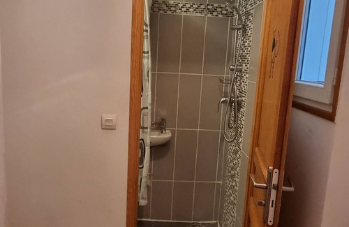 Valenciennes Apartment | Maison Confort 06 Couchage et Garage