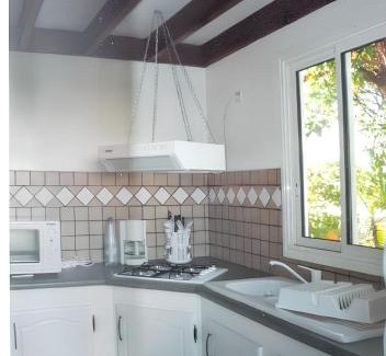 Petite-ÃŽle House | Maison confortable à Saint Joseph avec piscine partagée.