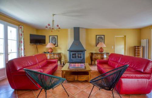 Faverolles House | Maison confortable avec piscine à Villentrois-Faverolles 250m²