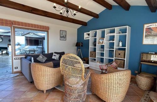 La Gueriniere House | Maison confortable face à la mer, 7 couchages, terrasse, jardin, wifi, parking, animaux acceptés - FR-1-224B-211