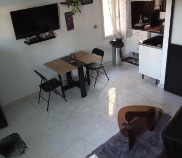 Gallargues-le-Montueux House | Maison coquette camarguaise