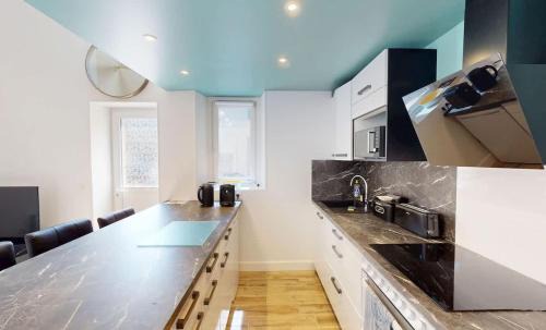 Luc-sur-Mer House | Maison cosy à 2 pas de la mer - Séjour à deux