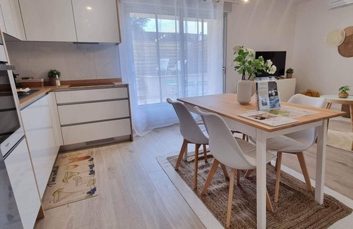 Arbonne-la-Foret House | Maison Cosy au Coeur de la Forêt