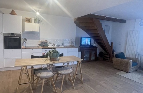 Ludes House | Maison Cosy Calme ,nature , Parking ,cour