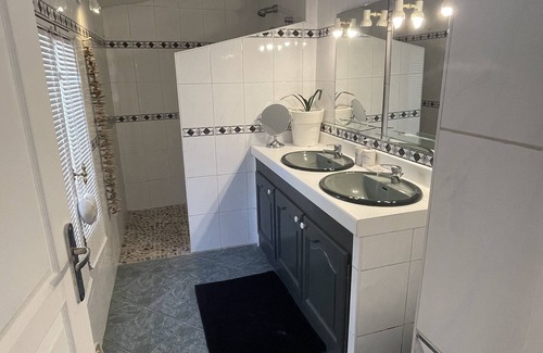 Ludes House | Maison Cosy Calme ,nature , Parking ,cour