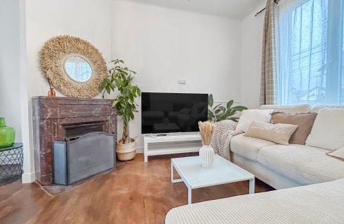 Porchefontaine House | Maison Cosy Jardin & Terrasse