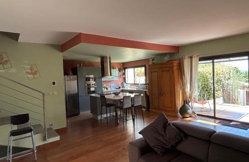Rochefort-du-Gard House | Maison cottage