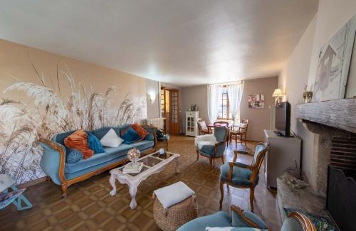 Boisseaux House | Maison d'époque avec sauna, jacuzzi et salle de jeux à 1h de Paris - Idéale familles/amateurs de stages - FR-1-590-4