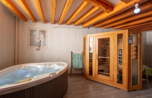 Boisseaux House | Maison d'époque avec sauna, jacuzzi et salle de jeux à 1h de Paris - Idéale familles/amateurs de stages - FR-1-590-4