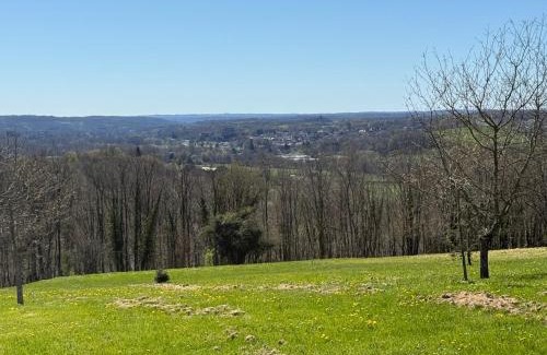 Saint-Medard-d'Excideuil Apartment | Maison de charme avec vue sur Excideuil, au calme - FR-1-839-1
