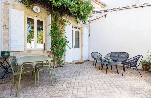 Villeneuve-les-Avignon House | Maison de la Chartreuse - Welkeys