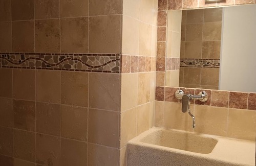 La Rochegiron Bed & Breakfast | Maison D'hôtes en Provence, à la Campagne Avec Chambres et Espaces Communs