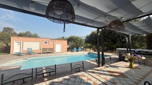 Nans-les-Pins Bed & Breakfast | Maison D'hôtes Hippône