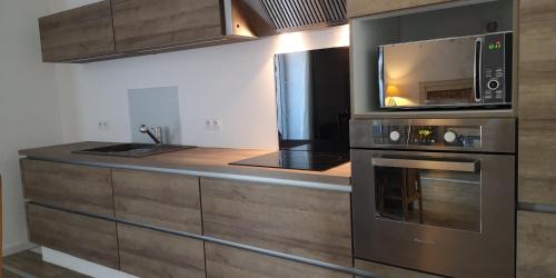 La Vraie-Croix House | MAISON DANS LE CHARMANT VILLAGE DE LA VRAIE-CROIX