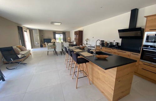 Robion House | Maison Dans le Luberon