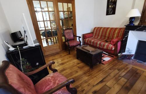 Champagnac House | Maison de bourg dans le Cantal