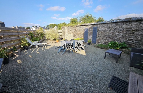 Sizun House | Maison de Bourg, Monts D'arree, 5 min lac du Drennec