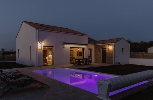 Saint-Jean-de-Monts Villa | Maison de Charme "La Belle Romance" - Private swimming pool - Rated 4 stars