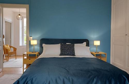 Crucey-Villages House | Maison de Charme à la Campagne avec Jardin, Billard, Baby-foot et Terrasse en Teck - FR-1-581-135