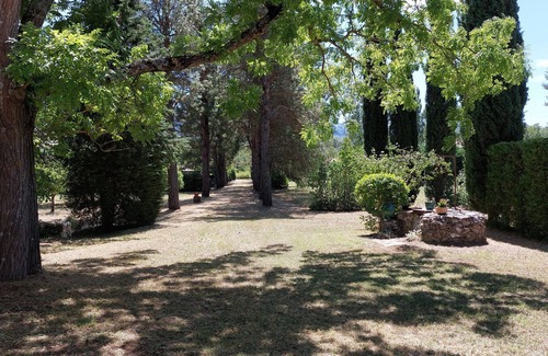 Nans-les-Pins House | Maison de Campagne Dans Parc Arboré