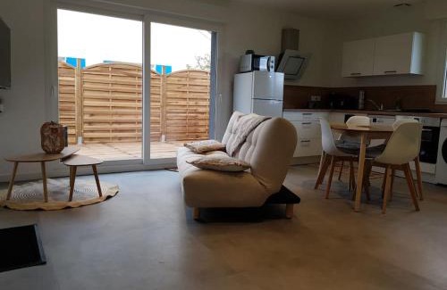 Saint-Pavace House | Maison de campagne à la ville