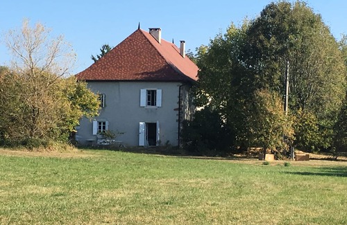 Thusy House | Maison de Campagne Isolée sur Terrain de 1 Hectare