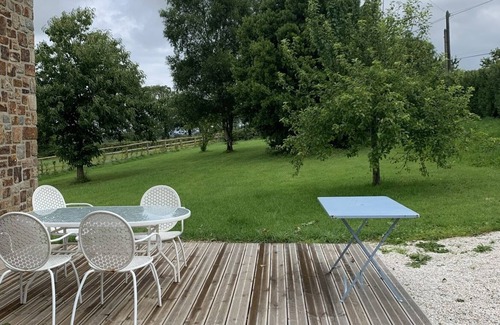 Percy-en-Normandie House | Maison de Campagne Située Dans un Écrin de Verdure à 30 mn des Plages