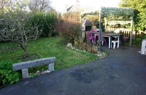 Plouguerneau House | Maison de Caractère, à 300 m de la Plage de St Cava