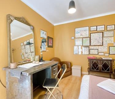 Sougeal House | Maison de Charles