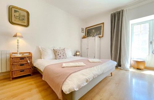 Sougeal House | Maison de Charles