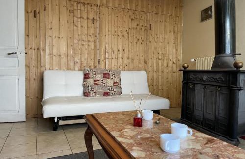 Arfeuilles House | Maison de charme à Arfeuilles, animaux acceptés, idéale randonnées - FR-1-489-52