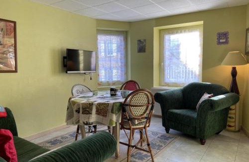 Arfeuilles House | Maison de charme à Arfeuilles, animaux acceptés, idéale randonnées - FR-1-489-52