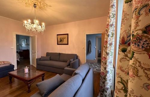 Lurcy-Levis House | Maison de charme avec jardin et terrasse, village pittoresque - FR-1-489-556