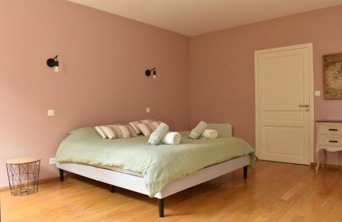 Chateau-Gontier House | Maison de charme, 8 pers, centre-ville de Château Gontier