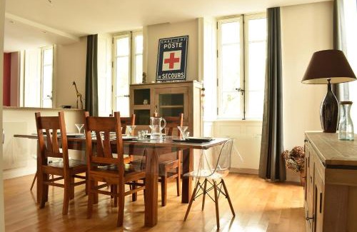 Chateau-Gontier House | Maison de charme, 8 pers, centre-ville de Château Gontier