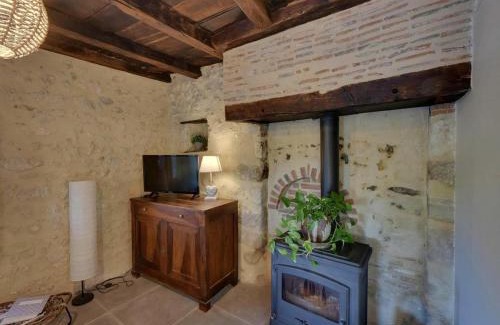 Taxat-Senat House | Maison de charme XVIIIe siècle avec animaux acceptés à Taxat-Senat - FR-1-489-393