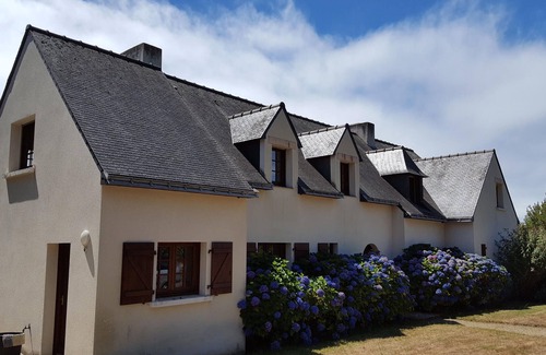 Saint-Jacques House | Maison de famille + Gd jardin - 7 bedrooms - 5 bathrooms - 10 m mer - St.Jacques