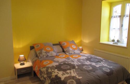 Cressanges House | Maison de ferme rénovée avec SPA et salle de jeux - FR-1-489-28