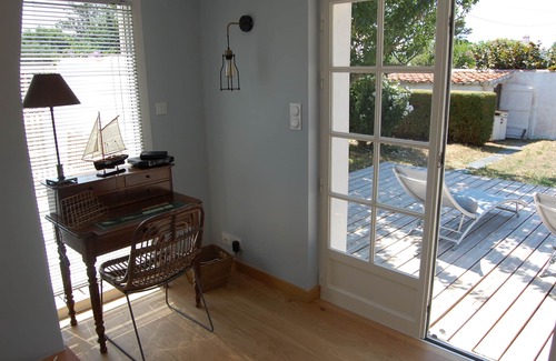 Noirmoutier-en-l'Ile House | MAISON DE TRADITION NOIRMOUTRINE "LA MAISON D'ÉTÉ - 2 MIN WALK FROM THE OCEAN