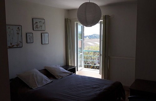 Olloix Bed & Breakfast | Maison de la Monne
